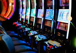 wika Boom City studio with spinning wheel and live dealer in HD broadcast